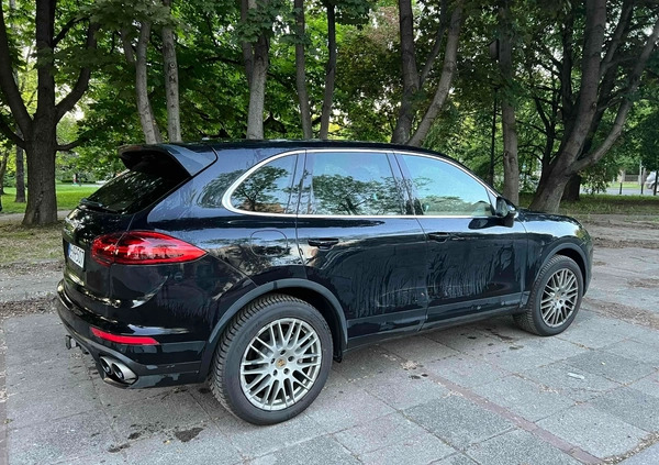 Porsche Cayenne cena 134000 przebieg: 235000, rok produkcji 2014 z Warszawa małe 191